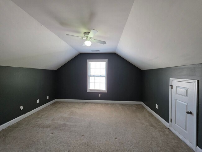 Building Photo - 177 Mill House Ln