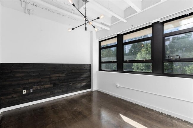 Building Photo - 878 Peachtree St NE