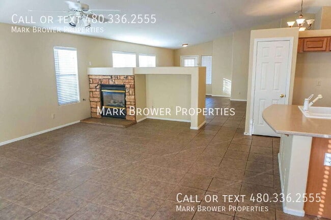 Building Photo - 4059 E Wagon Cir
