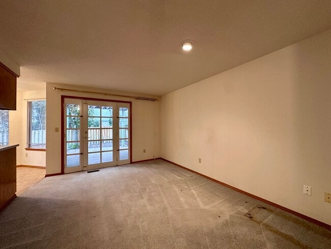 Building Photo - Bethany’s Deerfield Neighborhood – Spacious 3-Bedroom Home! | MOVE IN SPECIAL