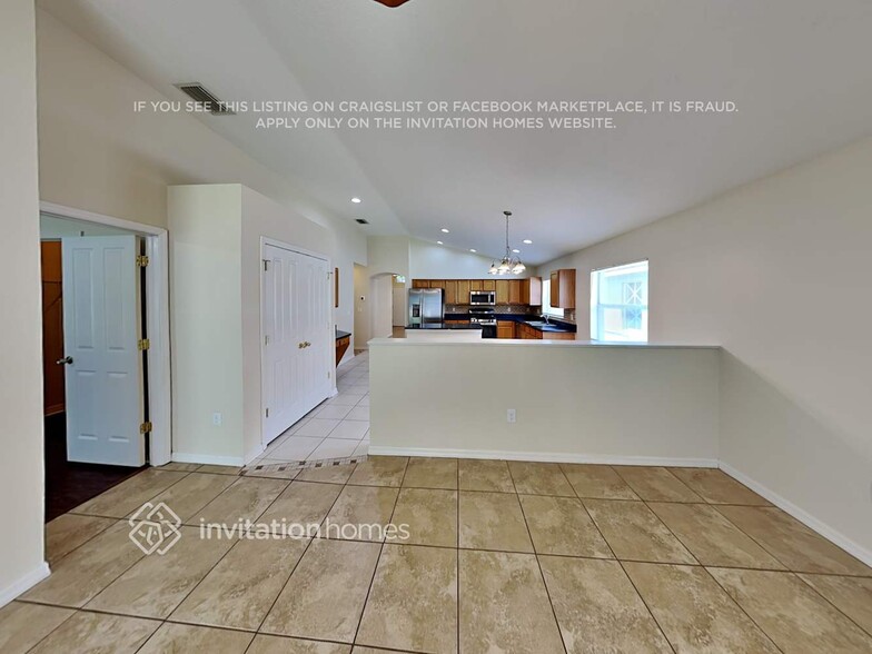 Building Photo - 7012 Monarch Park Dr