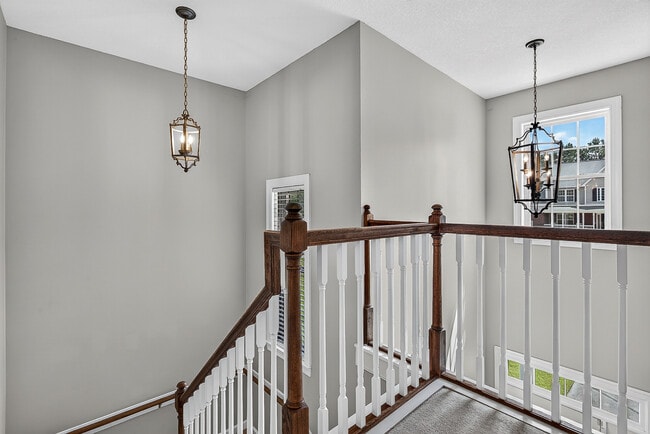 Building Photo - 217 Stagecoach Dr