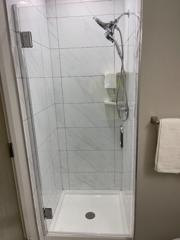 Building Photo - 1417 W9th St