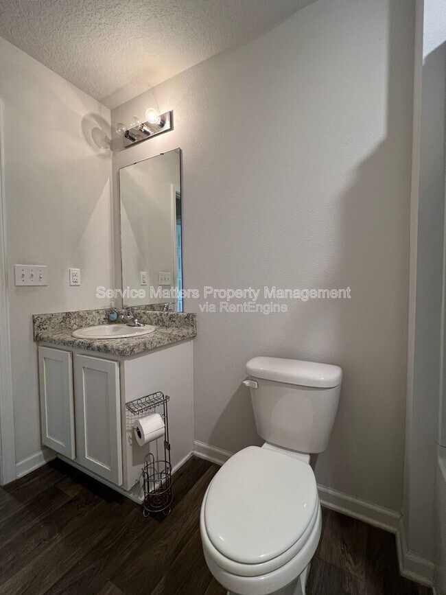 Building Photo - 5740 Guinevere Ln