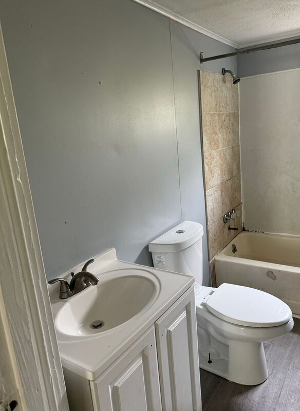 Building Photo - 2114 Adair St
