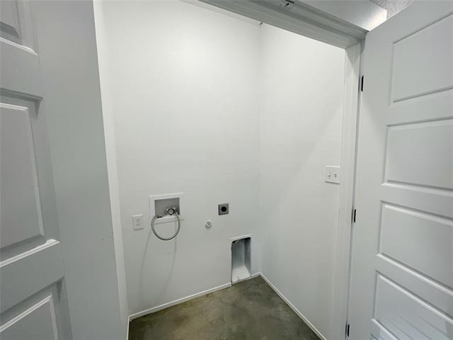 Building Photo - 1215 Oak Dr