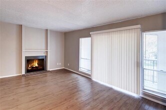 Building Photo - 5634 Boca Raton Blvd