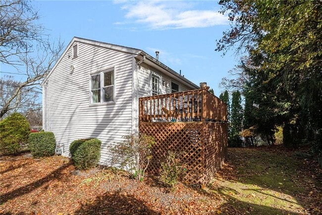 Building Photo - 40 Paolino St