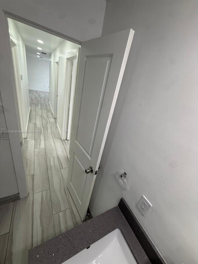 Building Photo - 20028 SW 124th Pl