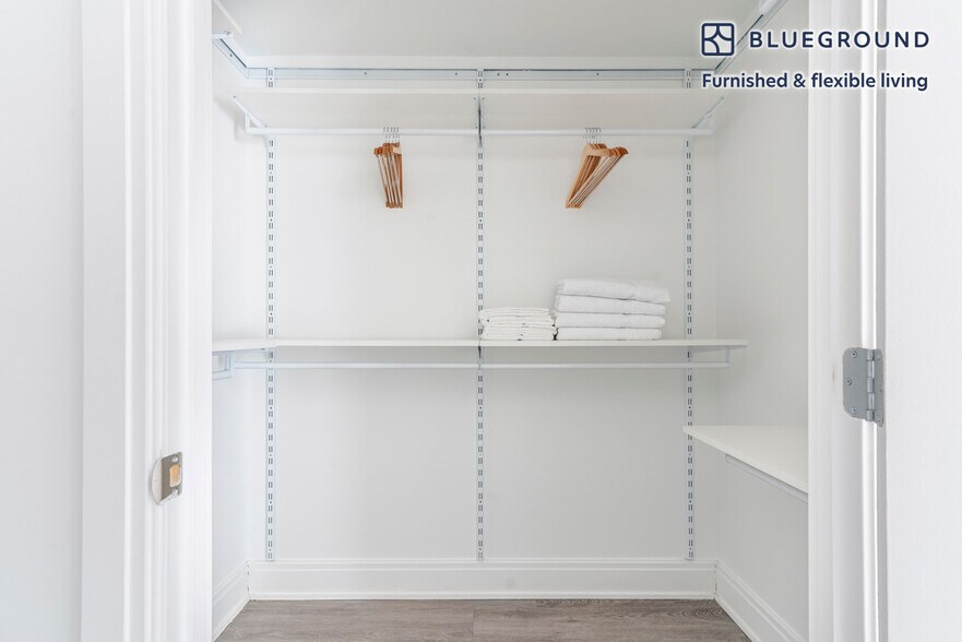 Building Photo - 600 4th St SW