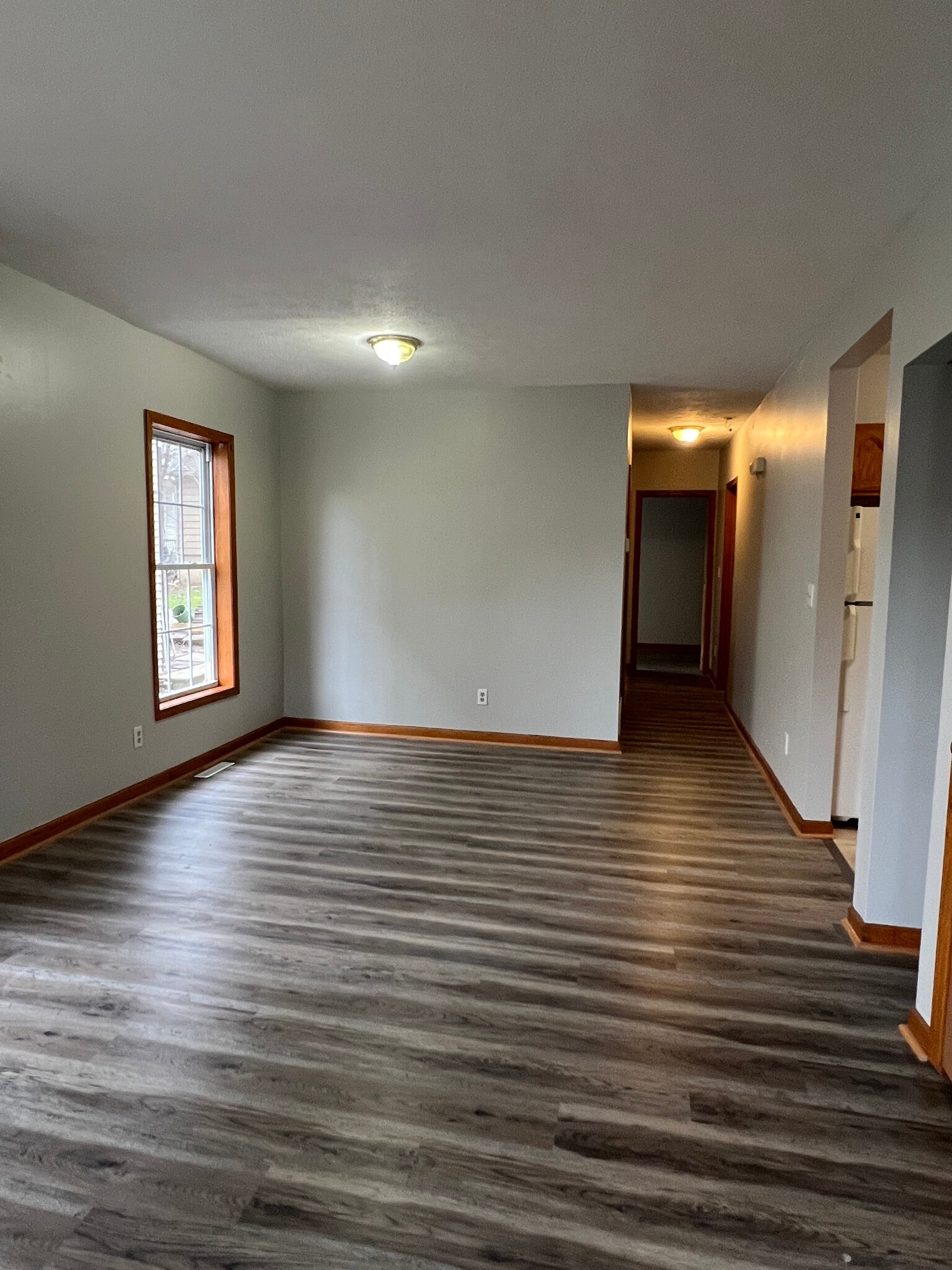 Building Photo - 106 Parade St