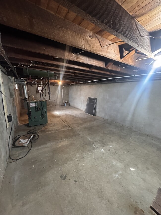 Building Photo - 167 S Hanover St