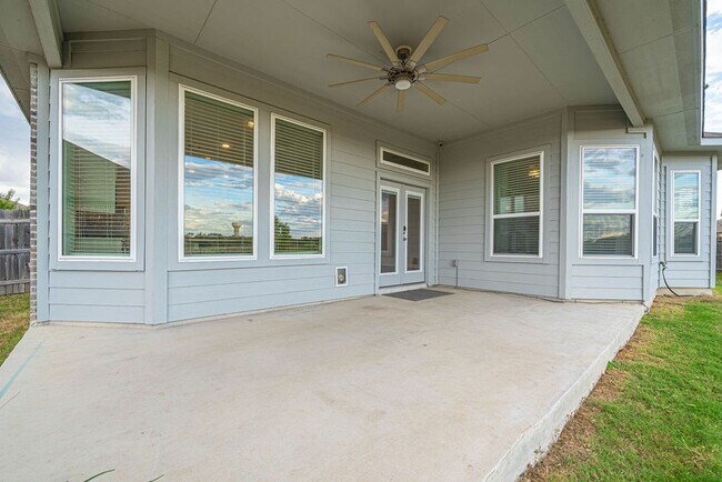 Building Photo - 830 Rench