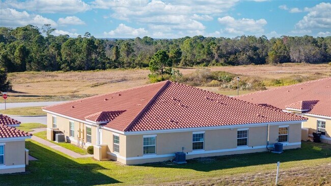 Building Photo - 1736 Pacific Rd