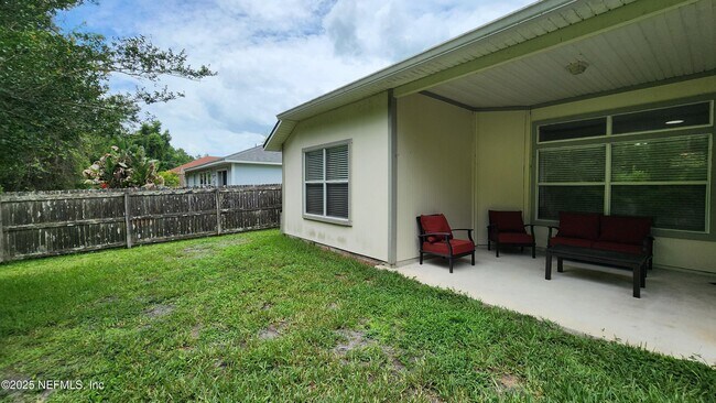 Building Photo - 256 Southlake Dr