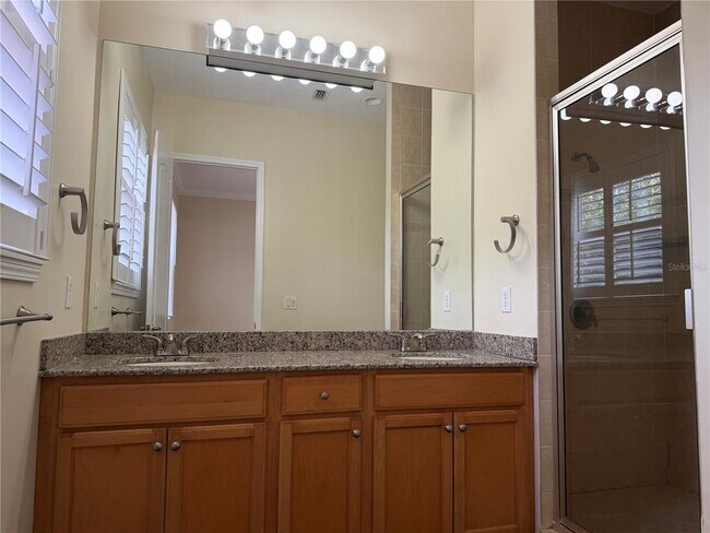 Building Photo - 2349 Max Ct