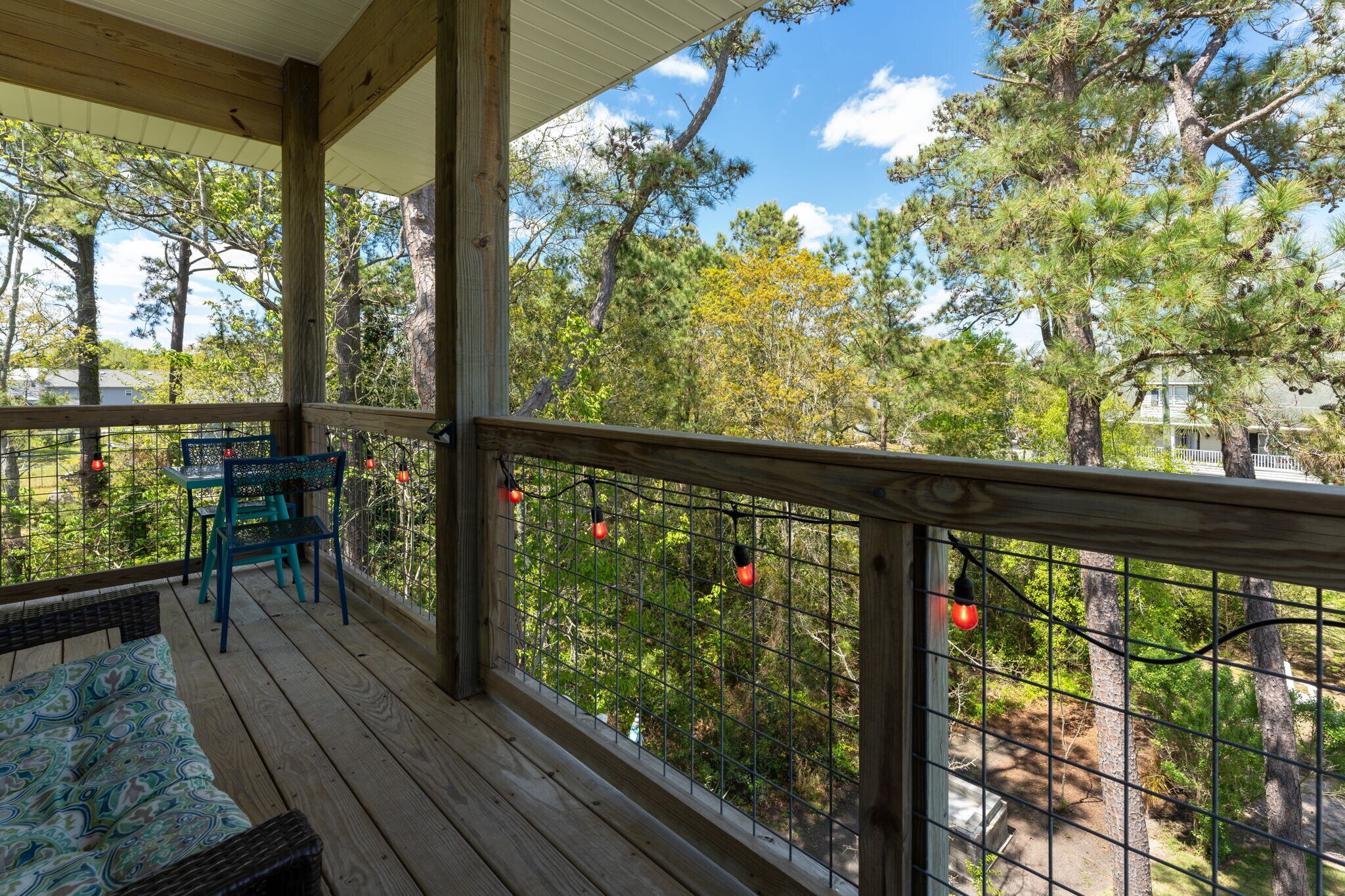 Building Photo - 211 Lewis Dr