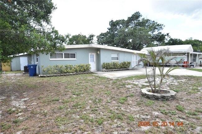 Building Photo - 8720 Flame Vine Ave