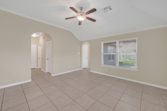 Building Photo - 13810 Rosemere Ln