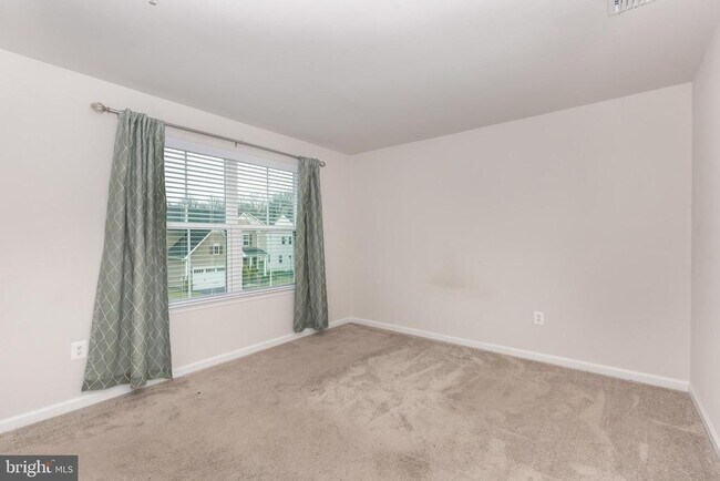 Building Photo - 112 Sherman Wy