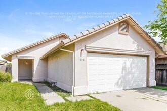 Building Photo - 1144 La Mesa St