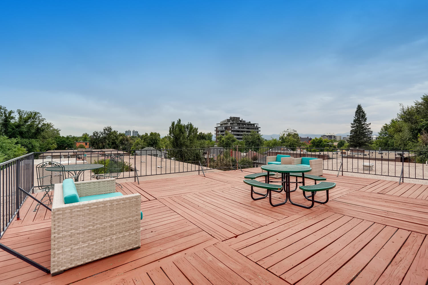 Carlisle on the Park | Denver, Co. Apartments - Carlisle on the Park Apartments