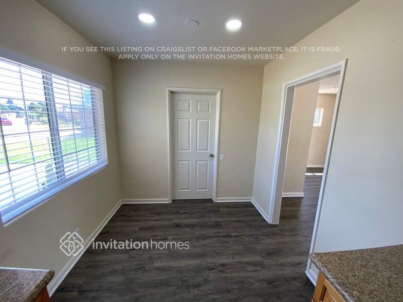 Building Photo - 2192 Arroyo Dr