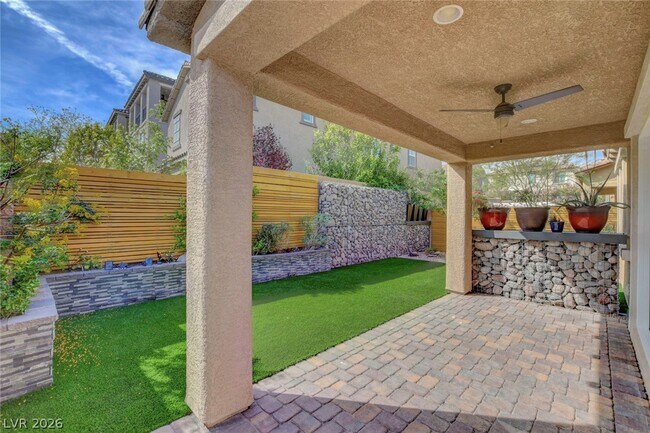 Building Photo - 8067 Tank Loop St