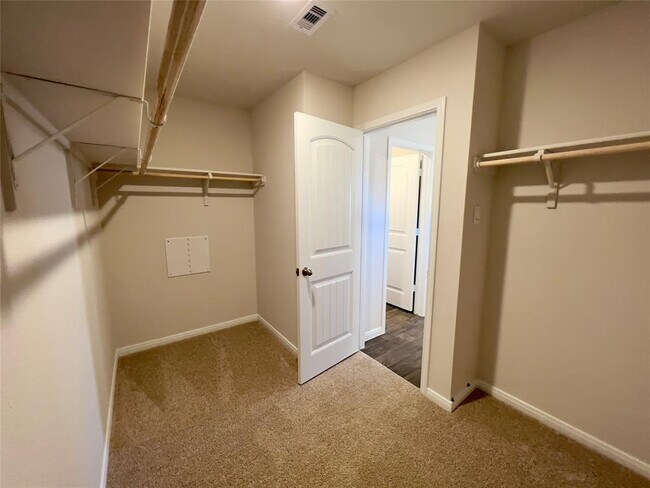 Building Photo - 314 Addison Pl