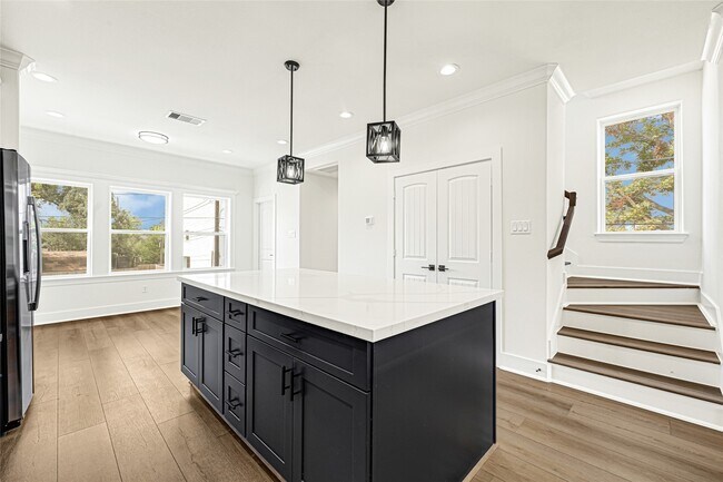 Building Photo - 3808 Yale St