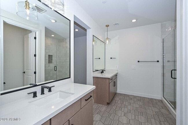 Building Photo - 11300 N Casa Dega Dr