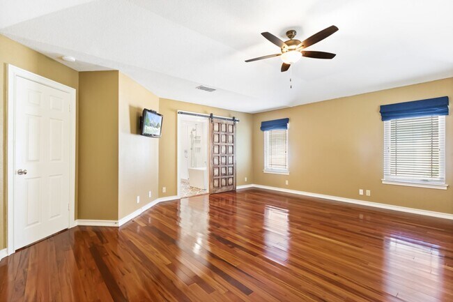 Building Photo - 2538 Somerall