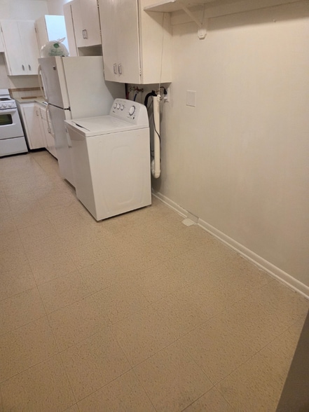 Building Photo - 309 5th Ave SE