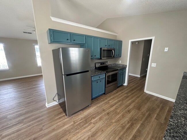 Building Photo - 25 Oak Lake Ct