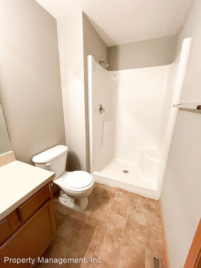 Building Photo - 3 br, 3 bath House - 2405 City View Court