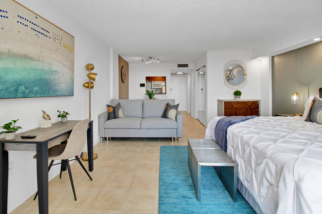 Building Photo - 2560 S Ocean Blvd