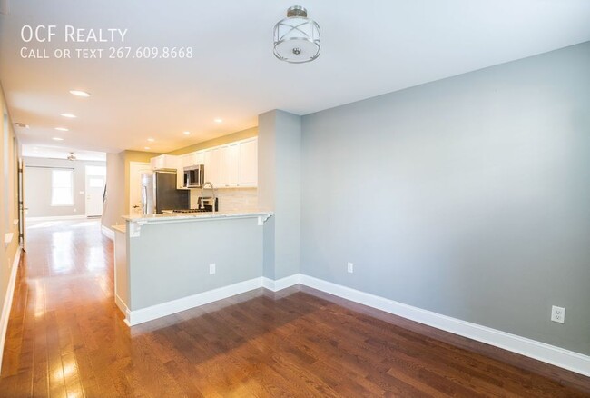 Building Photo - Three Bed Point Breeze Townhome