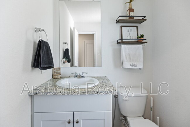 Building Photo - 15322 Shortwing