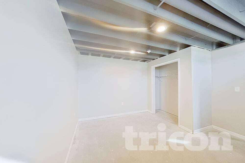 Building Photo - 227 Essex Ct