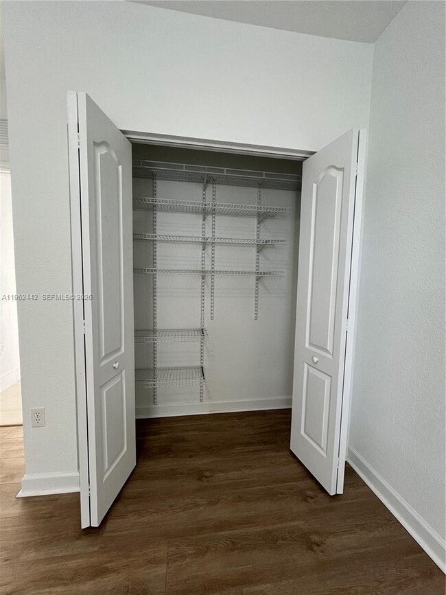 Building Photo - 238 NE 31st Ave