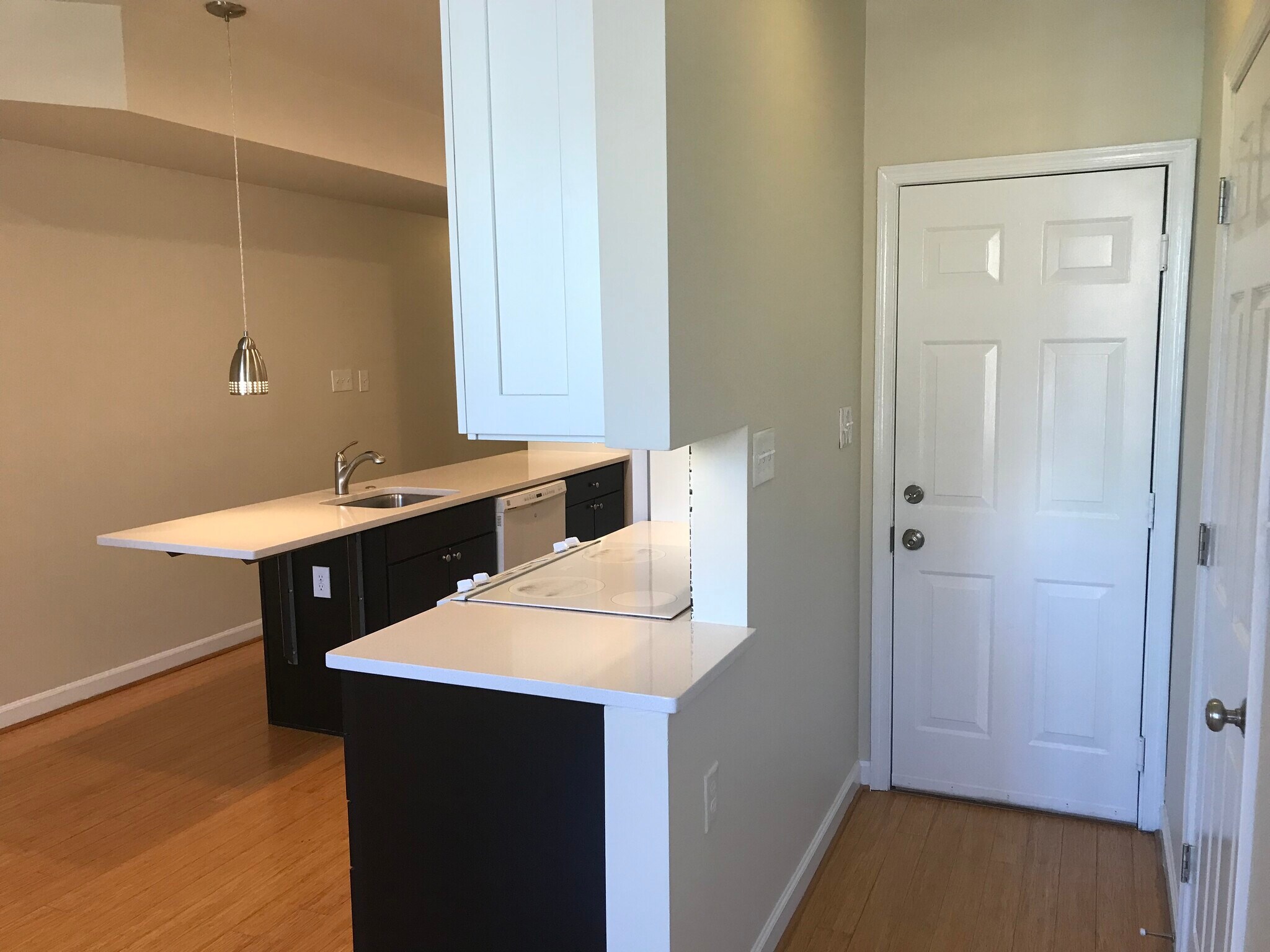 Unit entry/kitchen - 1448 Newton St NW