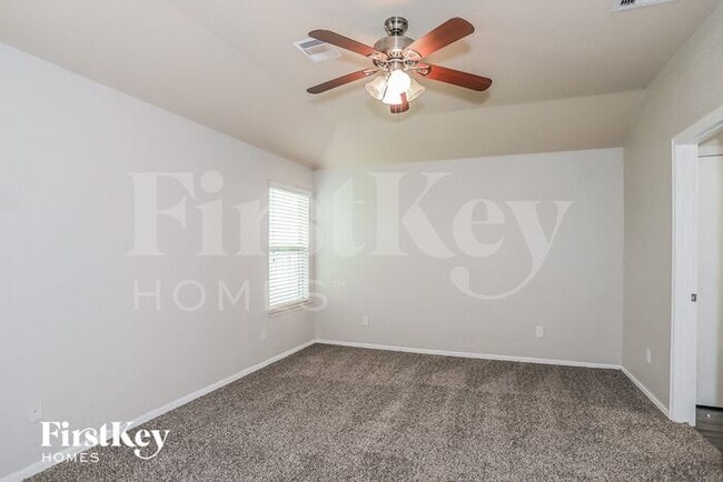 Building Photo - 7905 Big Oak Dr