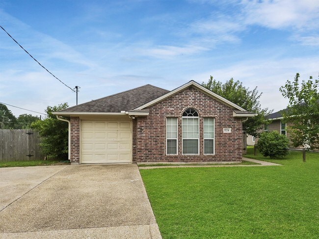 Building Photo - 1124 Carolina St