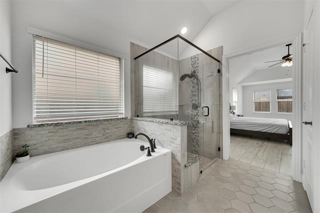 Building Photo - 517 Birch Grv Dr