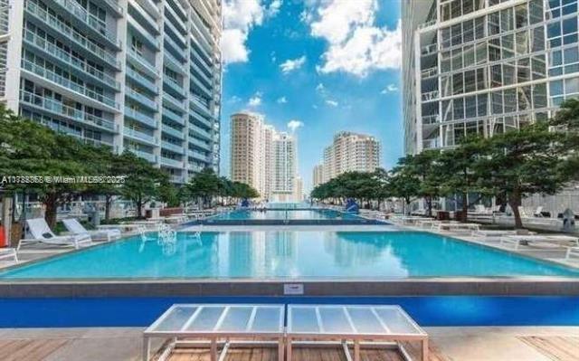 Building Photo - 475 Brickell Ave
