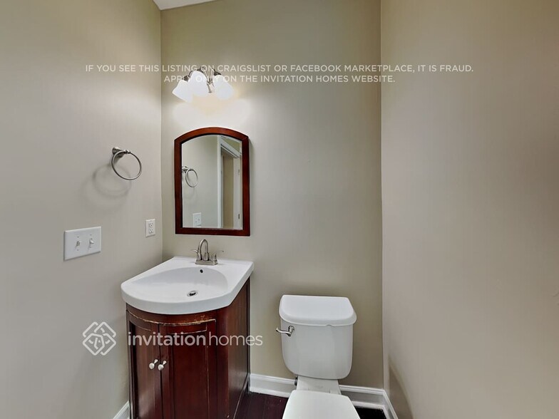 Building Photo - 577 Rolling Meadows Dr