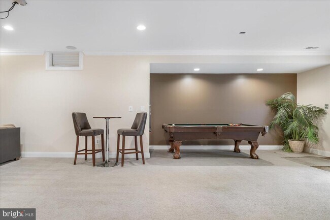 Building Photo - 1710 Stone Ivy Pl