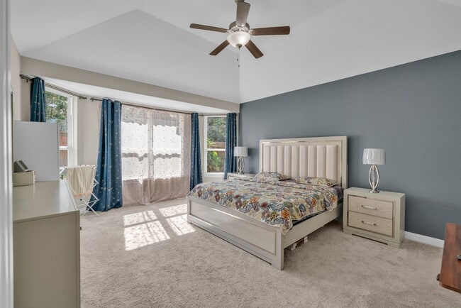 Building Photo - 2030 Woodland Pine Ct