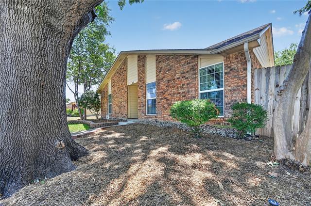 Building Photo - 407 Woodhurst Dr
