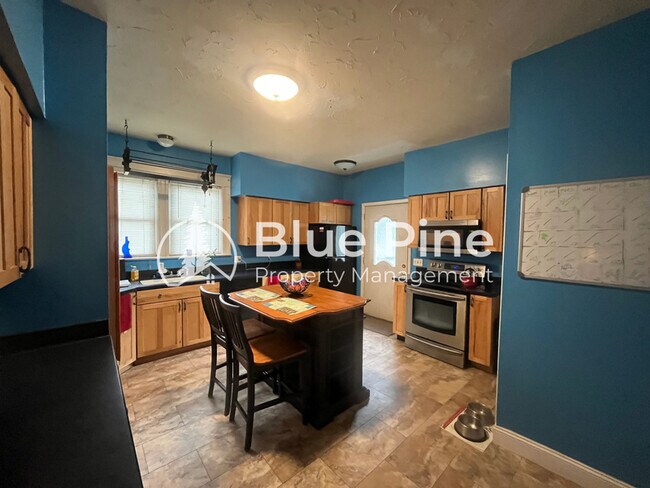 Building Photo - 284 S Ridge Ave